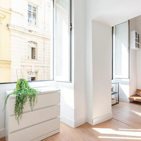 Lively District - Duplex Old Town Lejlighed Nice