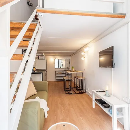 Lively District - Duplex Old Town Lejlighed Nice