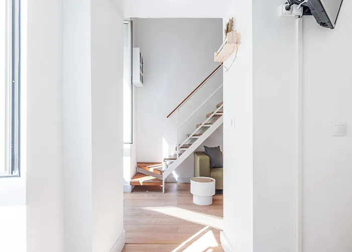 Lively District - Duplex Old Town Apartment Nice