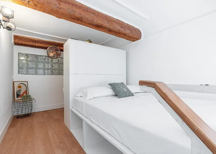 Lively District - Duplex Old Town * Nice