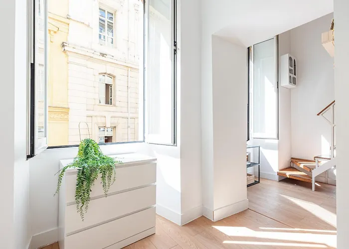 Lively District - Duplex Old Town Appartement Nice